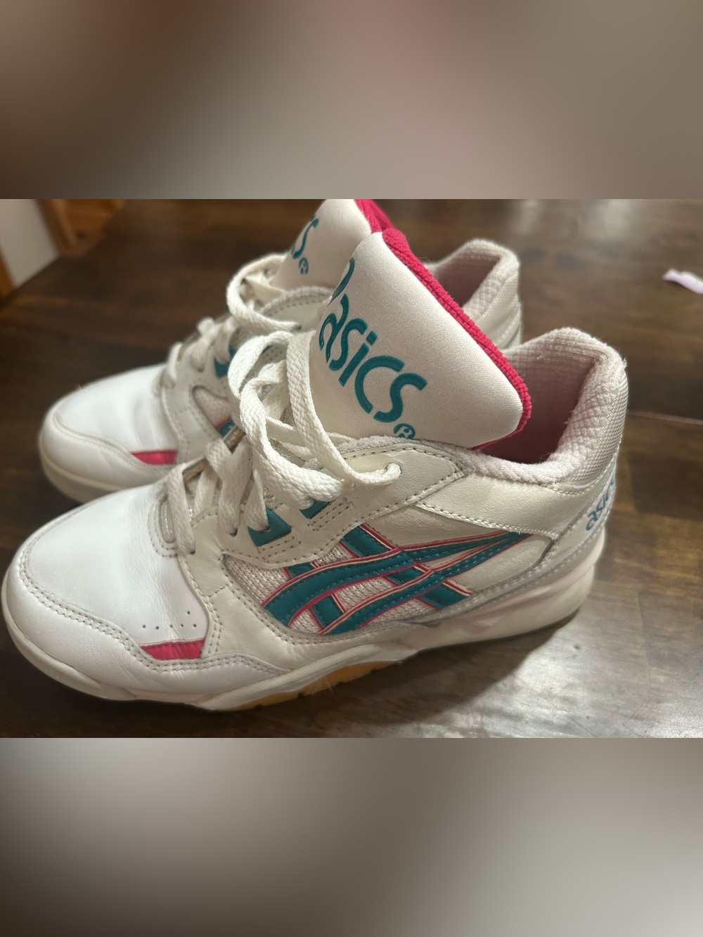 Women’s Vintage 90s ASICS Teal Pink Size  5.5